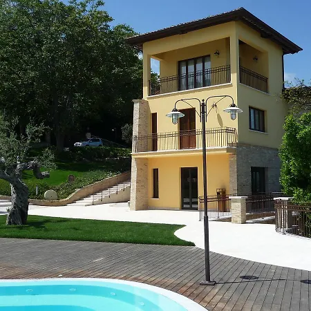 Borgo Fonte Scura 2* Silvi Marina