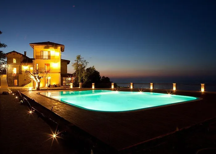 Oda ve Kahvaltı Borgo Fonte Scura 2*