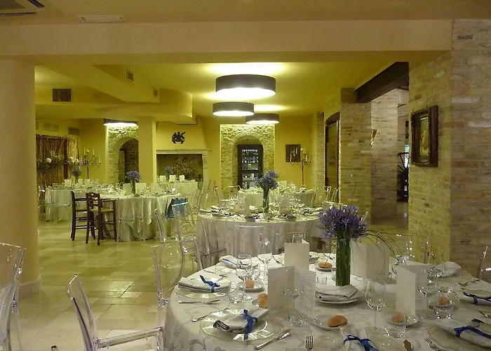 Bed & Breakfast Borgo Fonte Scura 2*