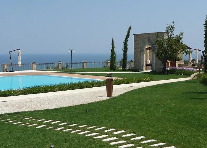 Borgo Fonte Scura 2* Silvi Marina