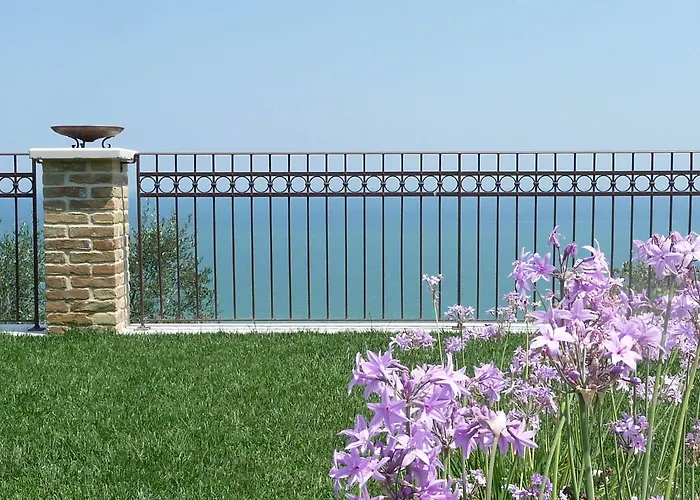 Borgo Fonte Scura Bed & Breakfast 2*