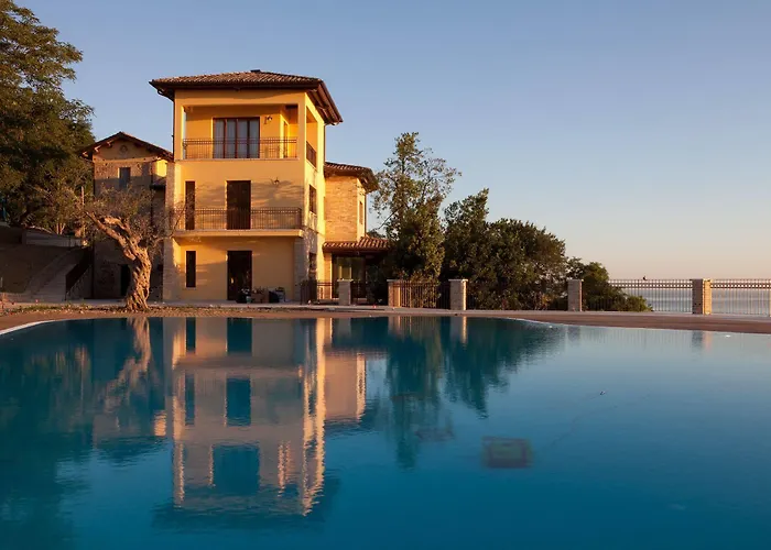 Oda ve Kahvaltı Borgo Fonte Scura Silvi Marina