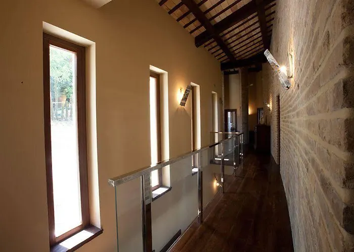 Oda ve Kahvaltı Borgo Fonte Scura 2*